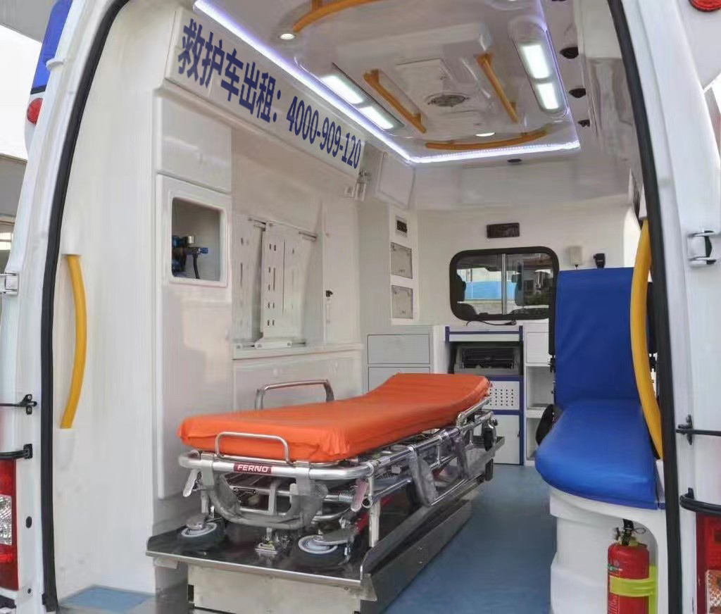 出院接送之路，靠谱护航，天津救护车转运护送机构电话联系小微。